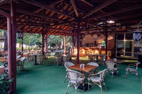 Oasis Park Hotel - New Managment ネセバル エクステリア 写真